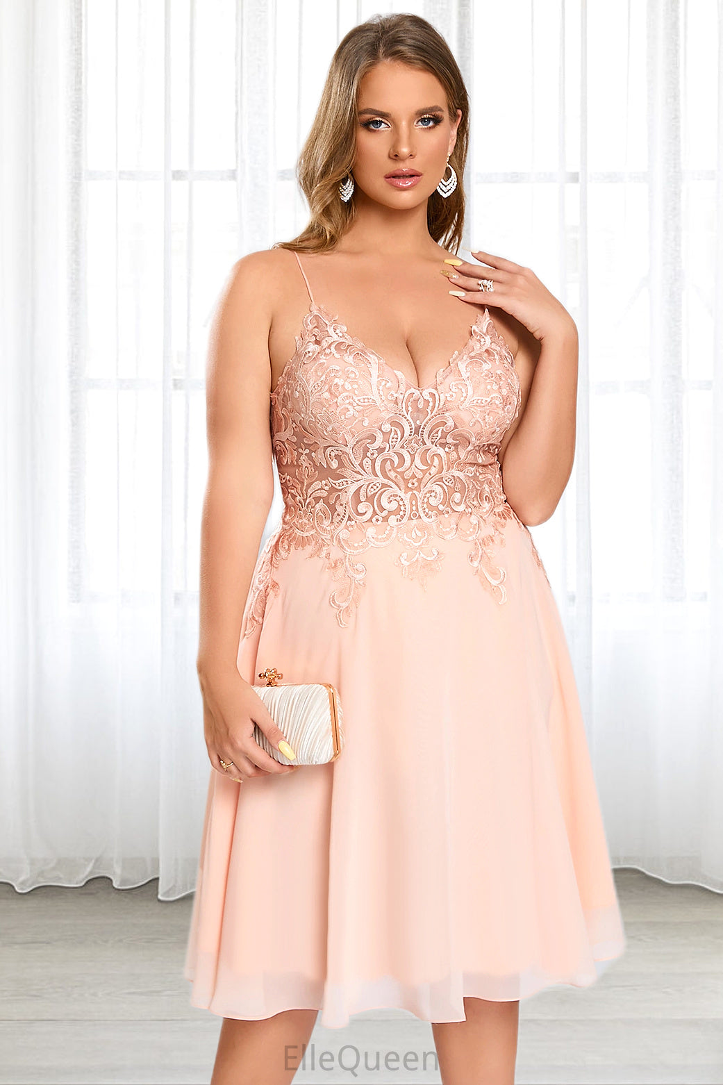 Brynlee A-line V-Neck Knee-Length Chiffon Lace Homecoming Dress DGP0020527