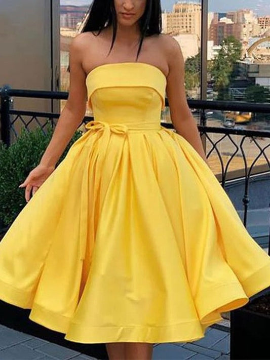 Sash/Ribbon/Belt A-Line/Princess Satin Strapless Sleeveless Knee-Length Homecoming Dresses