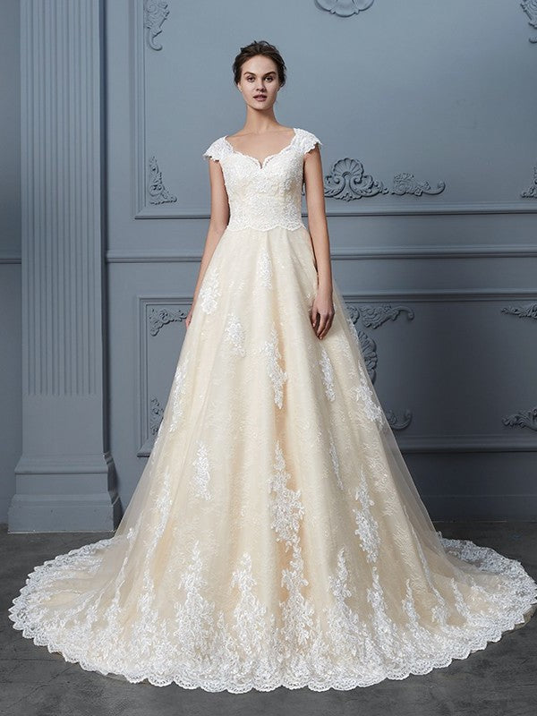 Sleeveless Train Gown Court Beading Sweetheart Ball Lace Wedding Dresses