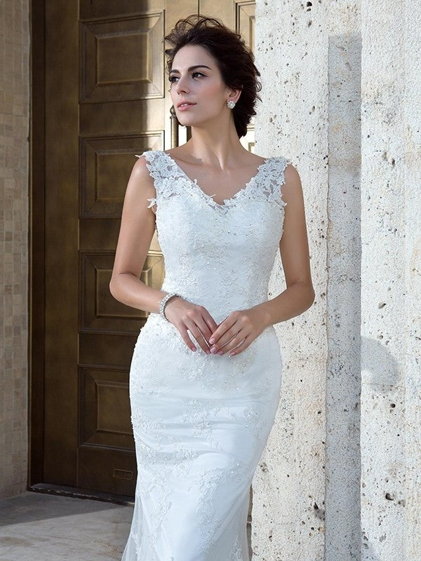 Long Trumpet/Mermaid V-neck Applique Sleeveless Net Wedding Dresses