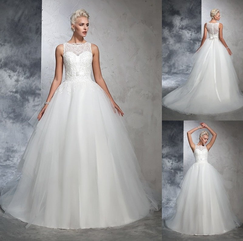 Sleeveless Applique Bateau Long Ball Gown Net Wedding Dresses